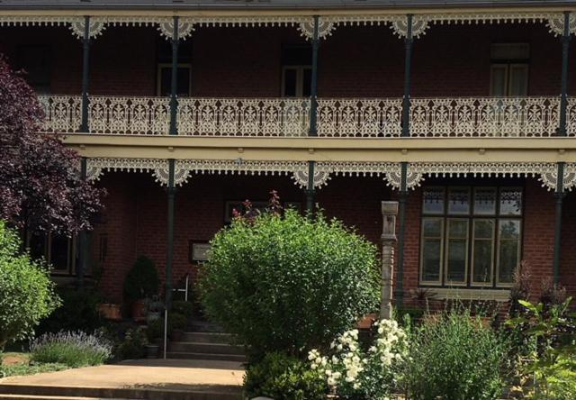 Holmhurst Guest House Μπάθερστ Εξωτερικό φωτογραφία