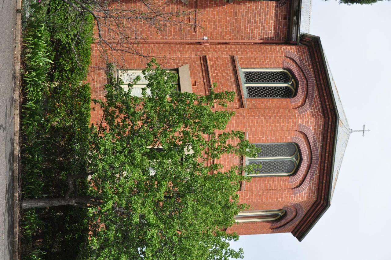 Holmhurst Guest House Μπάθερστ Εξωτερικό φωτογραφία