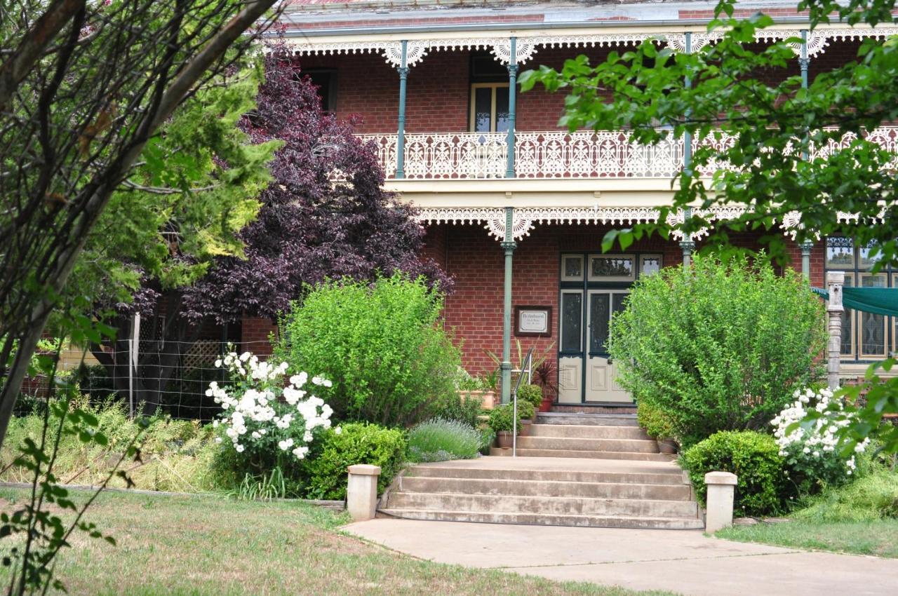 Holmhurst Guest House Μπάθερστ Εξωτερικό φωτογραφία